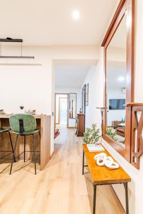 Apartamento Reformado Y Tranquilo Junto A Gran Via Madrid Esterno foto