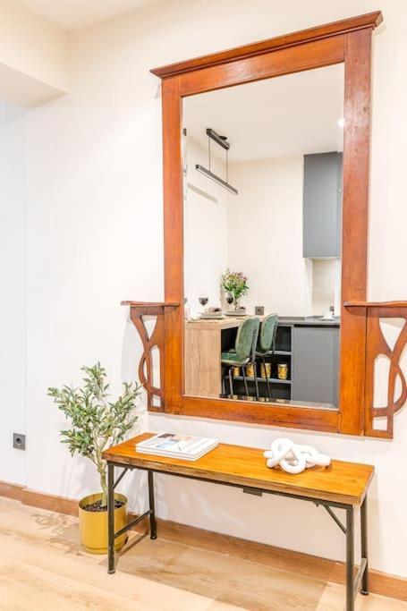 Apartamento Reformado Y Tranquilo Junto A Gran Via Madrid Esterno foto