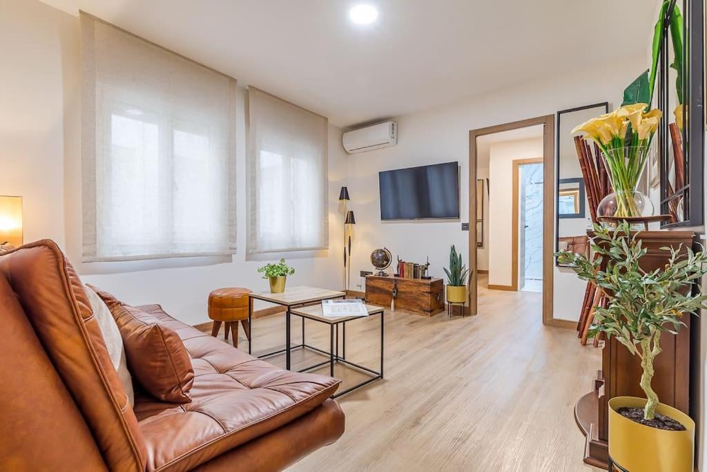 Apartamento Reformado Y Tranquilo Junto A Gran Via Madrid Esterno foto